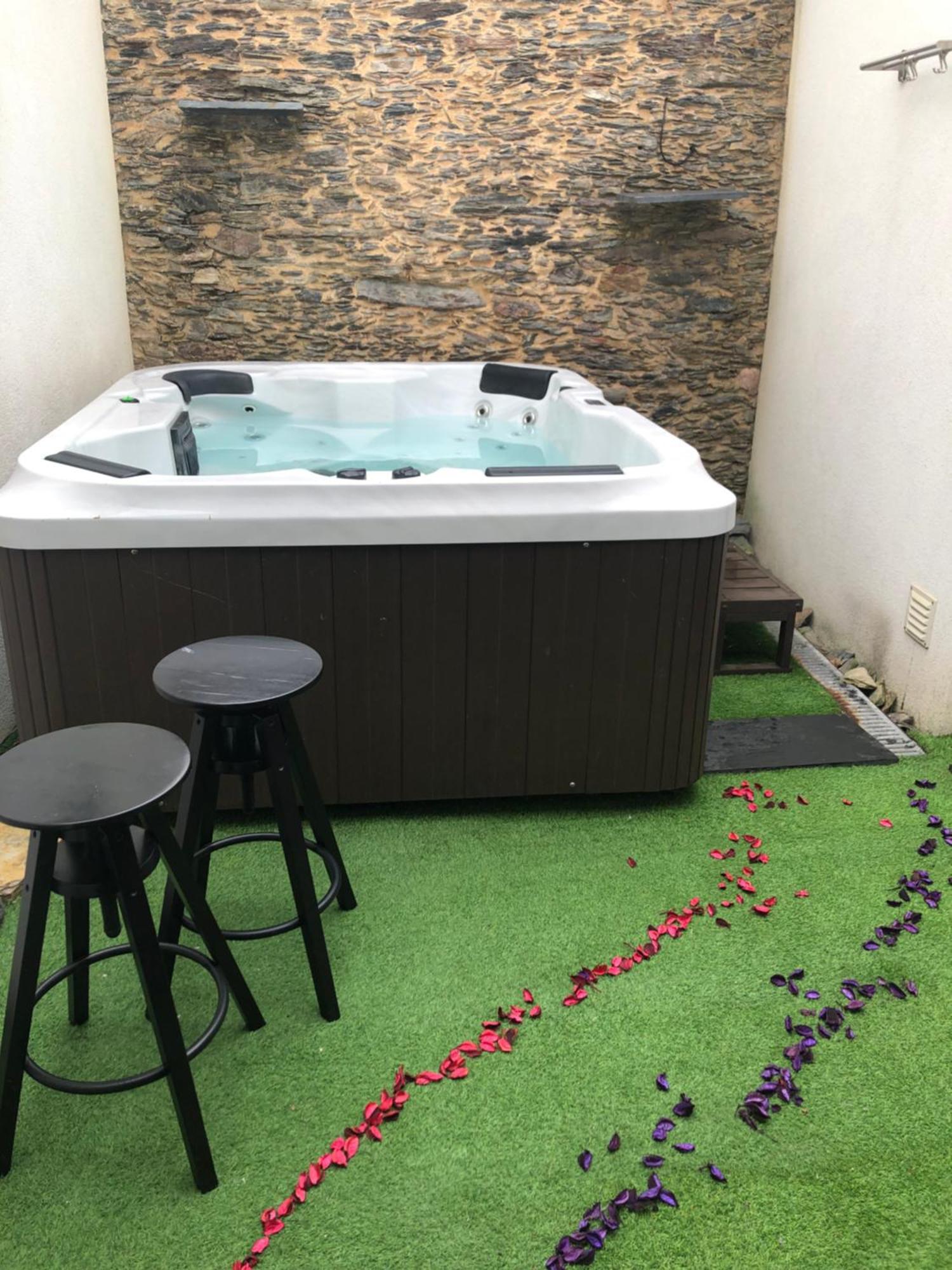 Dainty House Villa โอวาร์ ภายนอก รูปภาพ